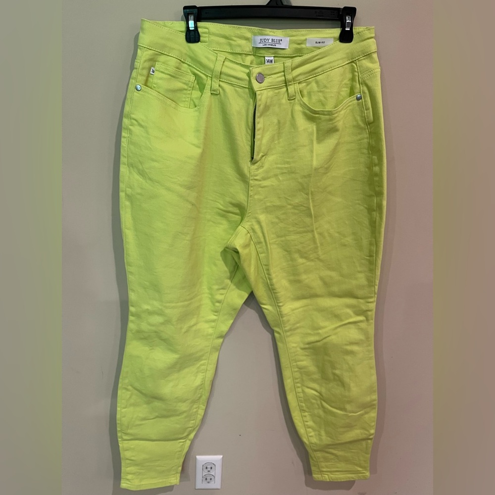 Judy Blue Neon Yellow Slim fit jeans